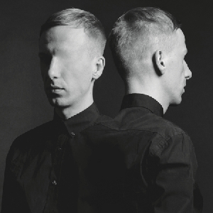 TEN WALLS