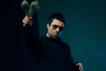 Neuf ans après, Liam Gallagher chante Oasis à Rock en Seine